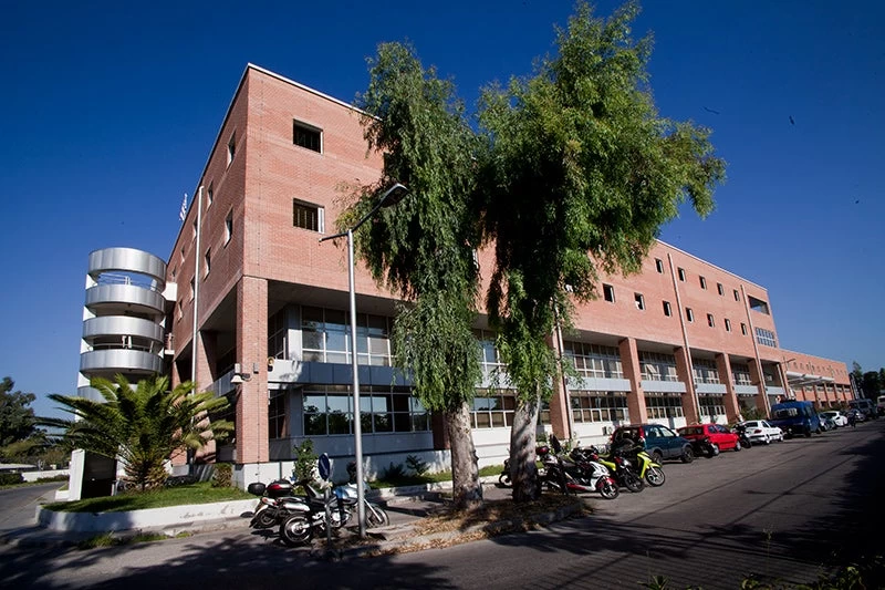 Διεύθυνση Αλλοδαπών: Κατέρρευσε το ταβάνι και ο χώρος πλημμύρισε με νερά-Τριτοκοσμικές εικόνες-Βίντεο